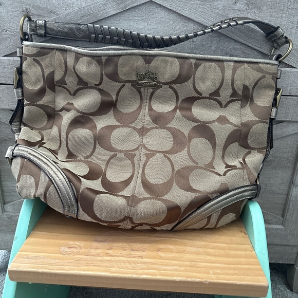 Coach Handbags - Coach shoulder bag